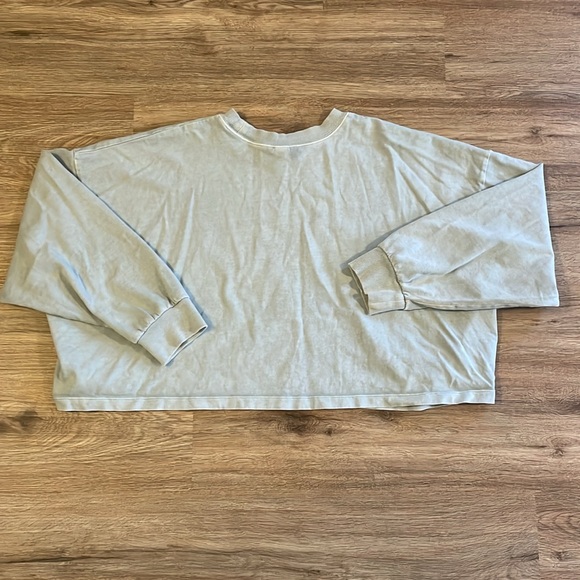 Wild Fable Amsterdam Green Blue Long Sleeve Cropped Shirt - Picture 8 of 9